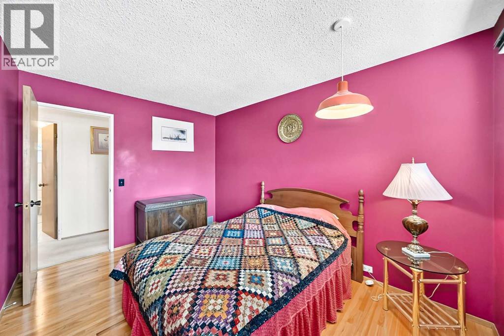 2 Varsplain Place NW, Calgary, Alberta  T3A 0C7 - Photo 27 - A2332072
