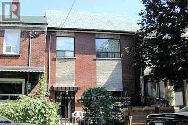 MAINFLOOR - 139 LIPPINCOTT STREET, Toronto, Ontario