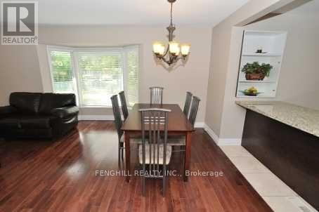 60 Wigmore Drive, Toronto, Ontario  M4A 2E7 - Photo 5 - C13653228