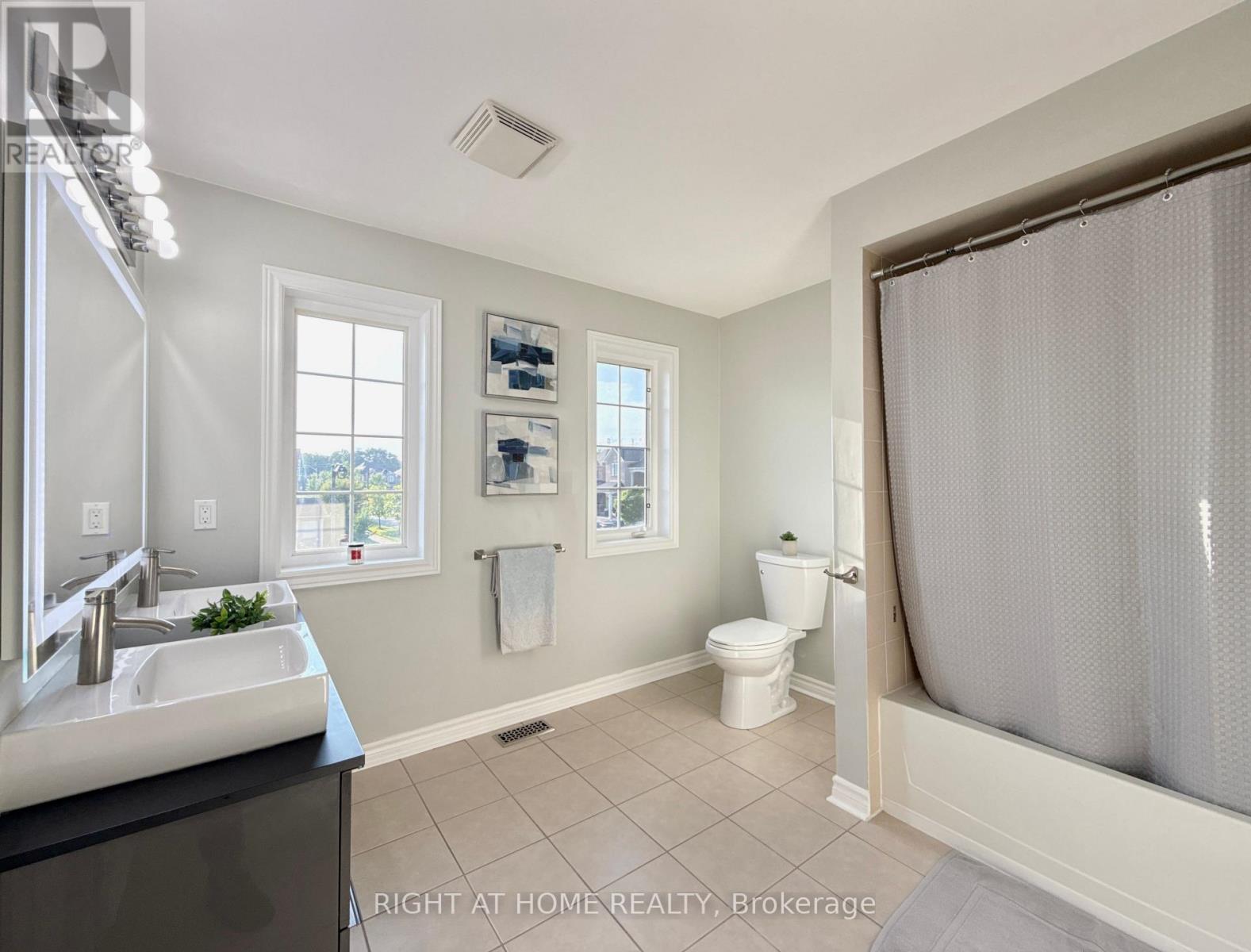 1 Campview Street, Whitby, Ontario  L1R 0K5 - Photo 29 - E13653248