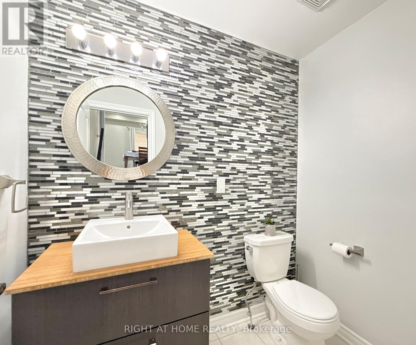 1 Campview Street, Whitby, Ontario  L1R 0K5 - Photo 33 - E13653248