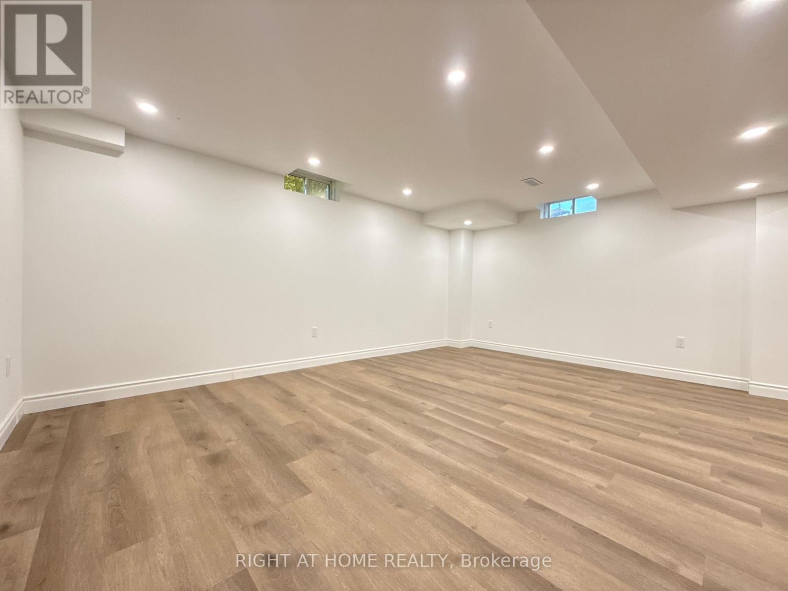 1 Campview Street, Whitby, Ontario  L1R 0K5 - Photo 34 - E13653248