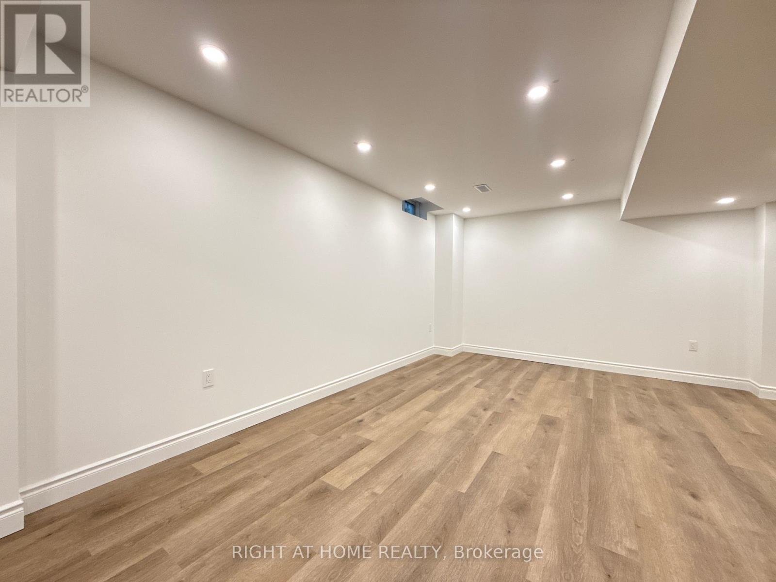 1 Campview Street, Whitby, Ontario  L1R 0K5 - Photo 36 - E13653248