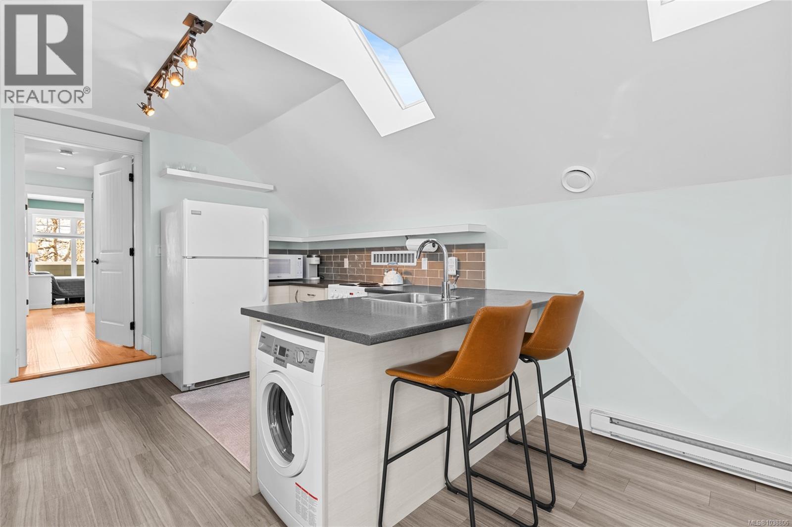 10117 West Saanich Rd, North Saanich, British Columbia  V8L 5T6 - Photo 40 - 1038806