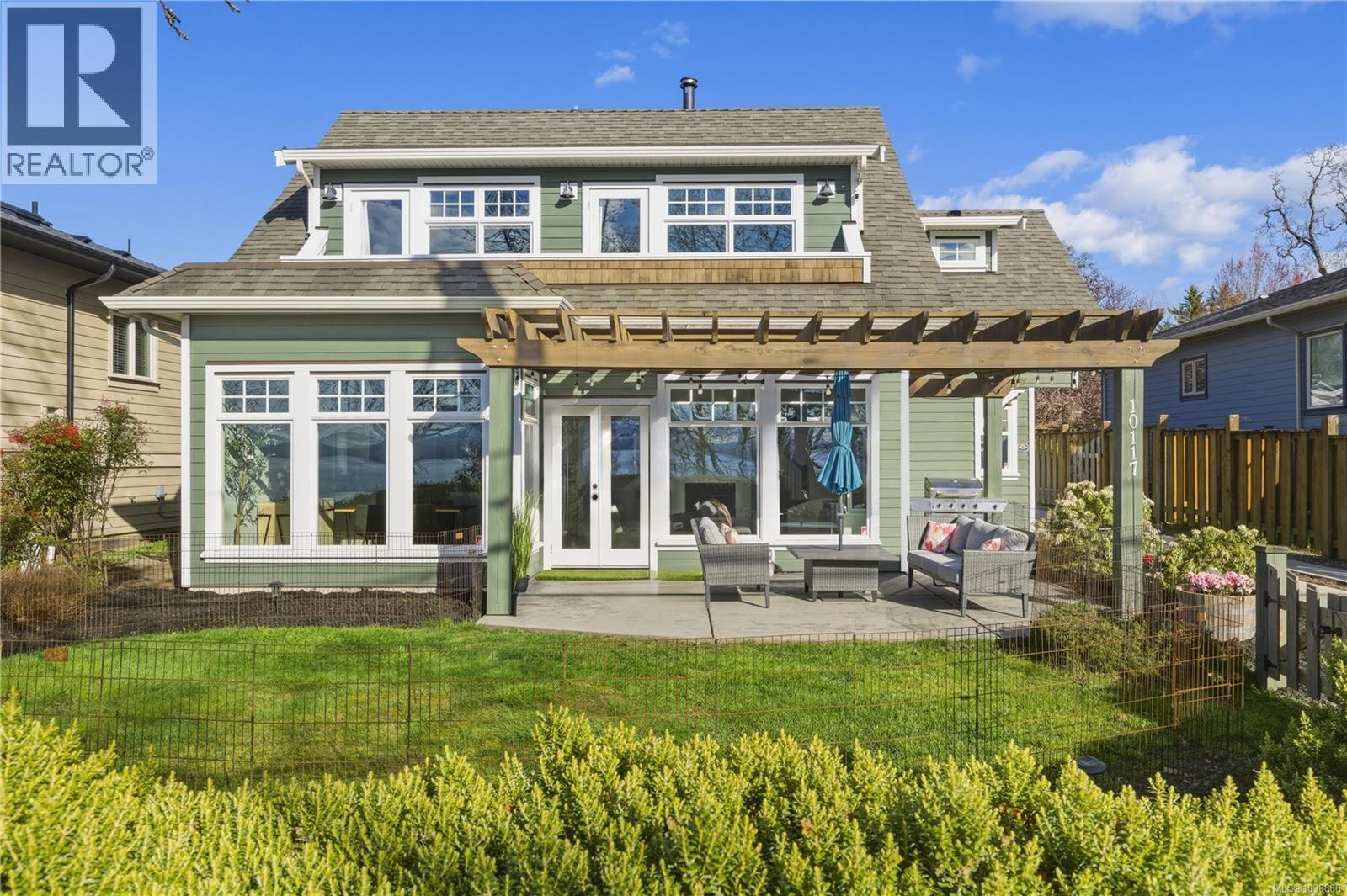 10117 West Saanich Rd, North Saanich, British Columbia