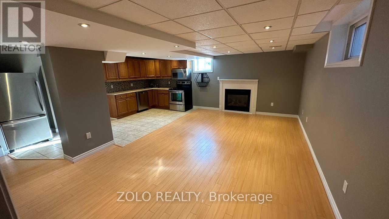 68 Milligan Street E, Bradford West Gwillimbury, Ontario  L3Z 0A5 - Photo 2 - N13653268
