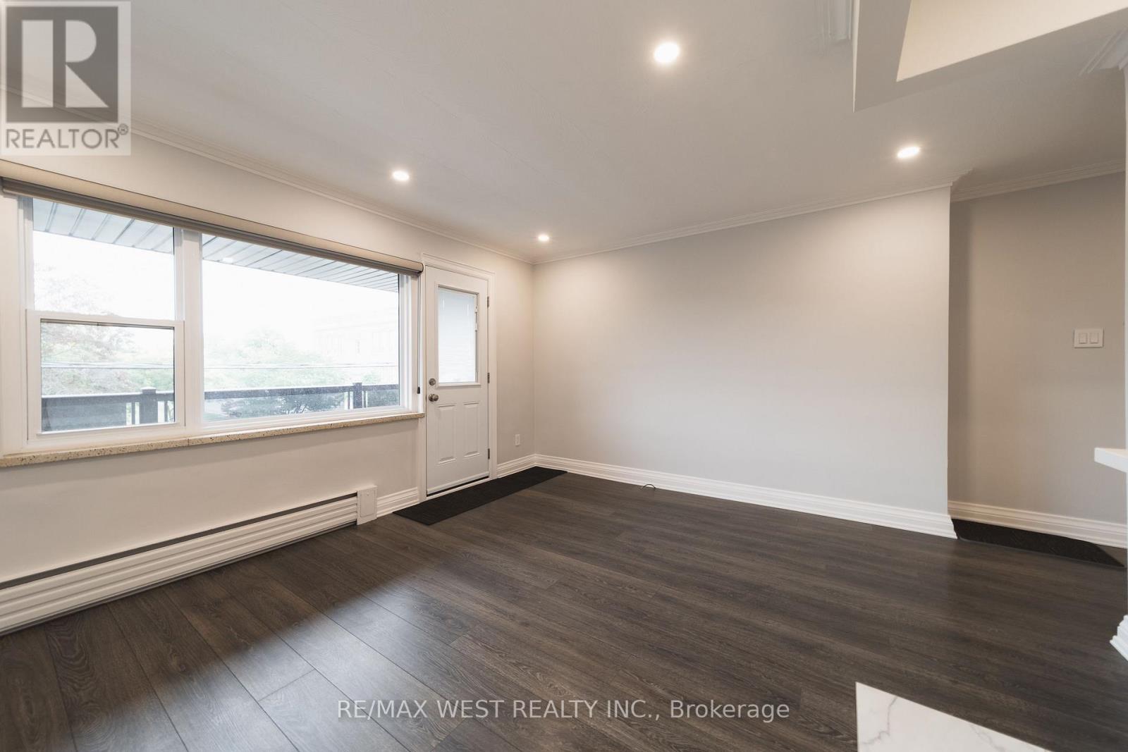 7 - 237 Melrose Street, Toronto, Ontario  M8Y 1B8 - Photo 5 - W13653258