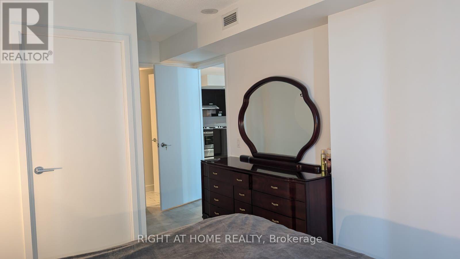 916 - 15 Singer Court, Toronto, Ontario M2K 0B2 - Photo 6 - C13653244