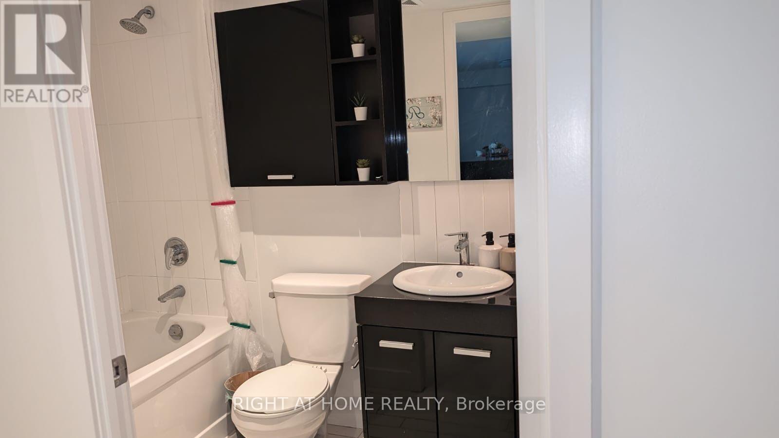 916 - 15 Singer Court, Toronto, Ontario M2K 0B2 - Photo 9 - C13653244