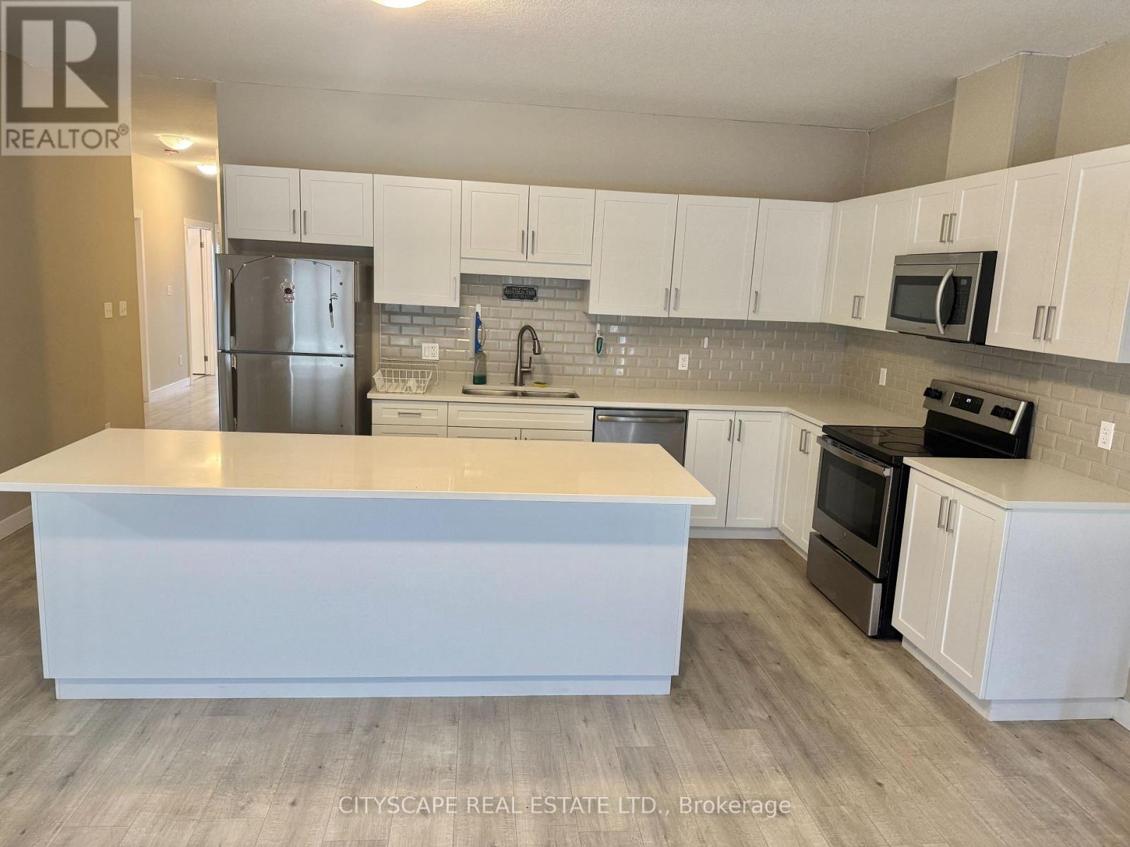 51 Waterthrush Lane, Norfolk, Ontario N3Y 0E9 - Photo 2 - X13645468