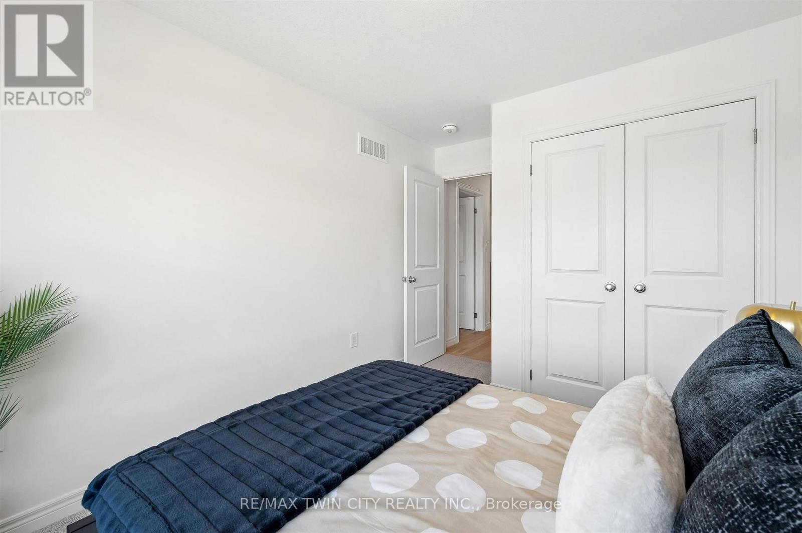 14 Sora Lane, Guelph, Ontario  N1E 0T4 - Photo 17 - X13653250
