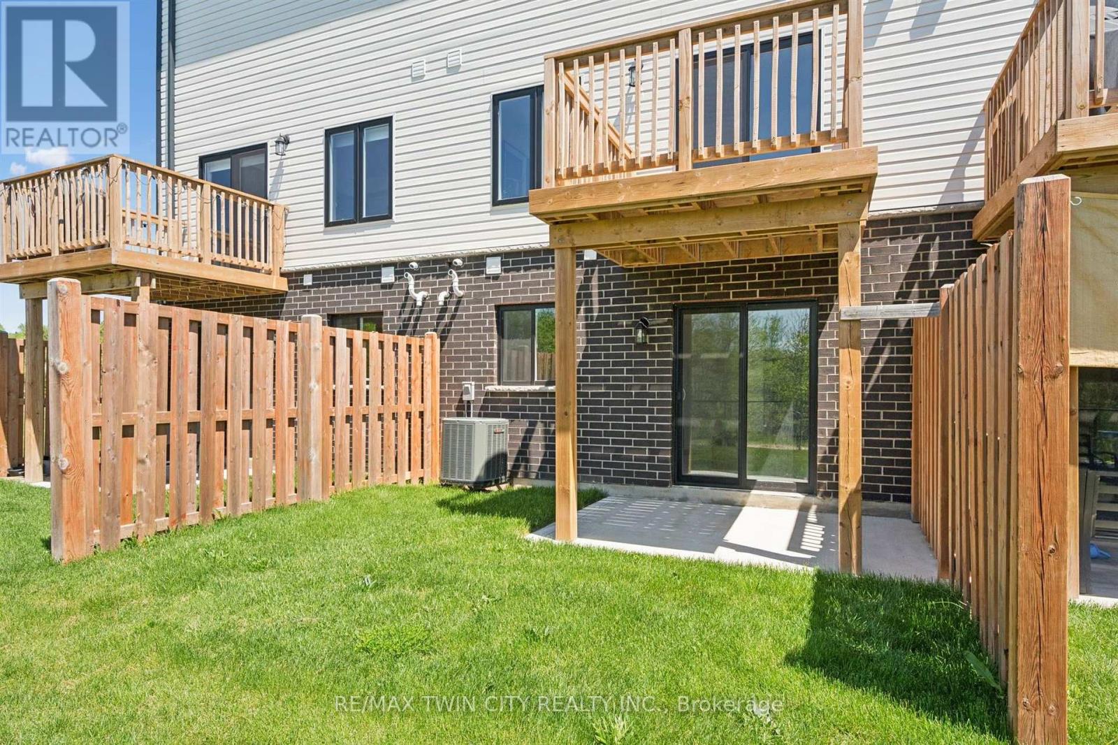 14 Sora Lane, Guelph, Ontario  N1E 0T4 - Photo 39 - X13653250