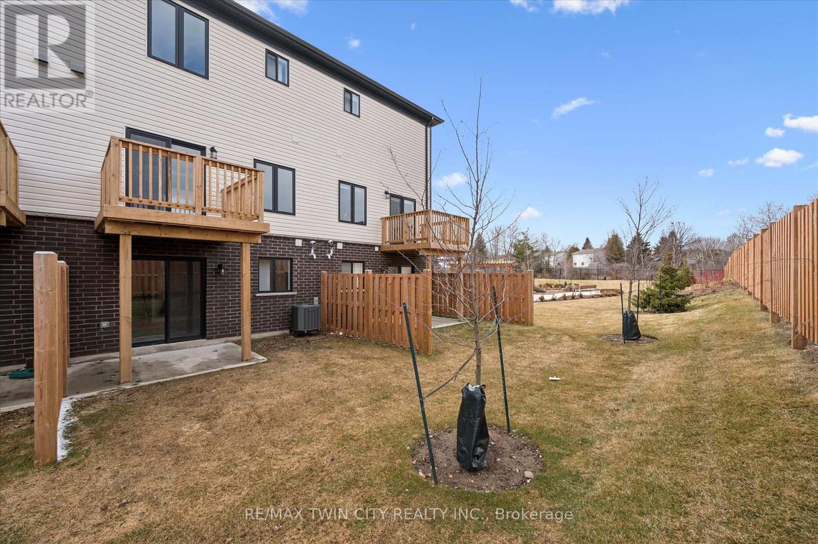 27 Sora Lane, Guelph, Ontario  N1E 0T4 - Photo 38 - X13653256