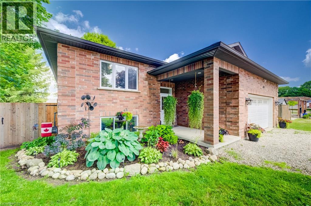 325 Mill Street, Palmerston, Ontario  N0G 2P0 - Photo 3 - 40843665