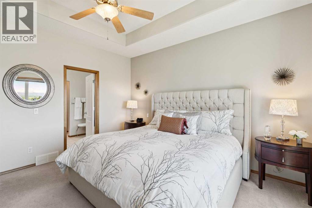 511 Rocky Ridge Drive NW, Calgary, Alberta  T3G 5C3 - Photo 17 - A2319538