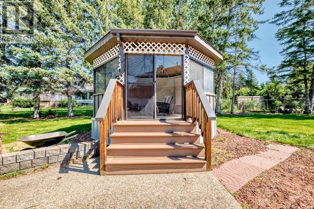 884 East Chestermere Drive, Chestermere, Alberta  T1X 1A7 - Photo 45 - A2326707