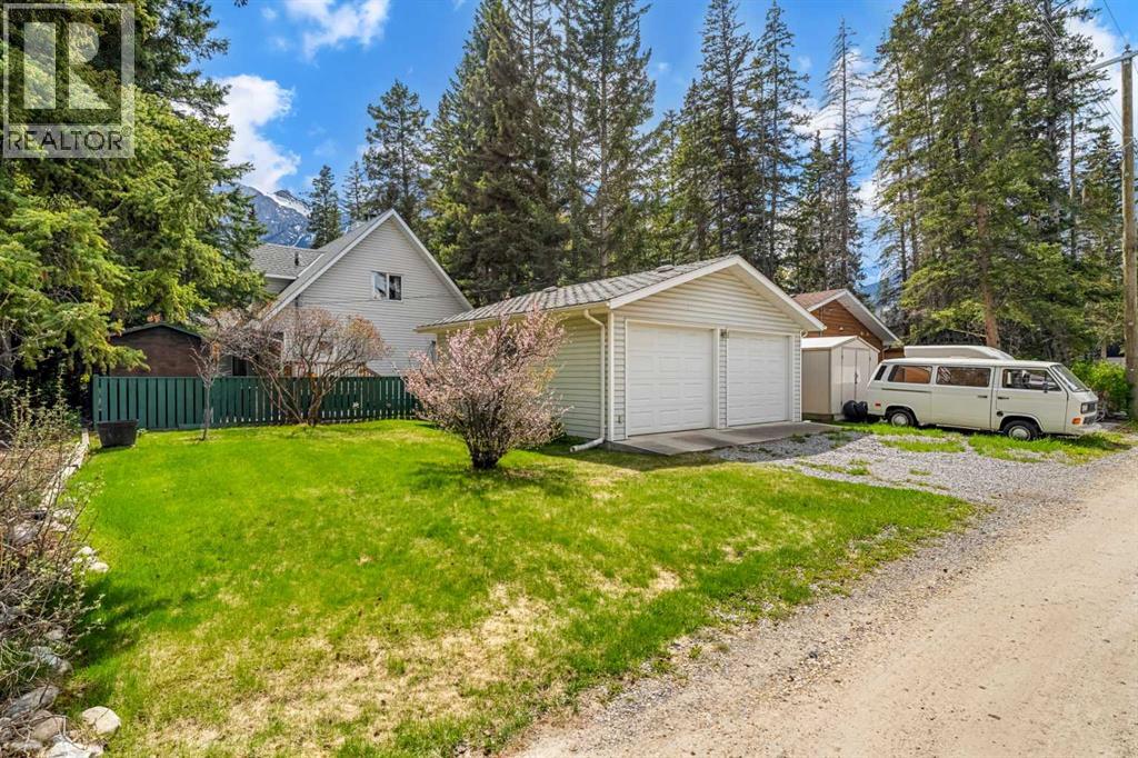 730 2nd Street, Canmore, Alberta  T1W 2K7 - Photo 18 - A2329754