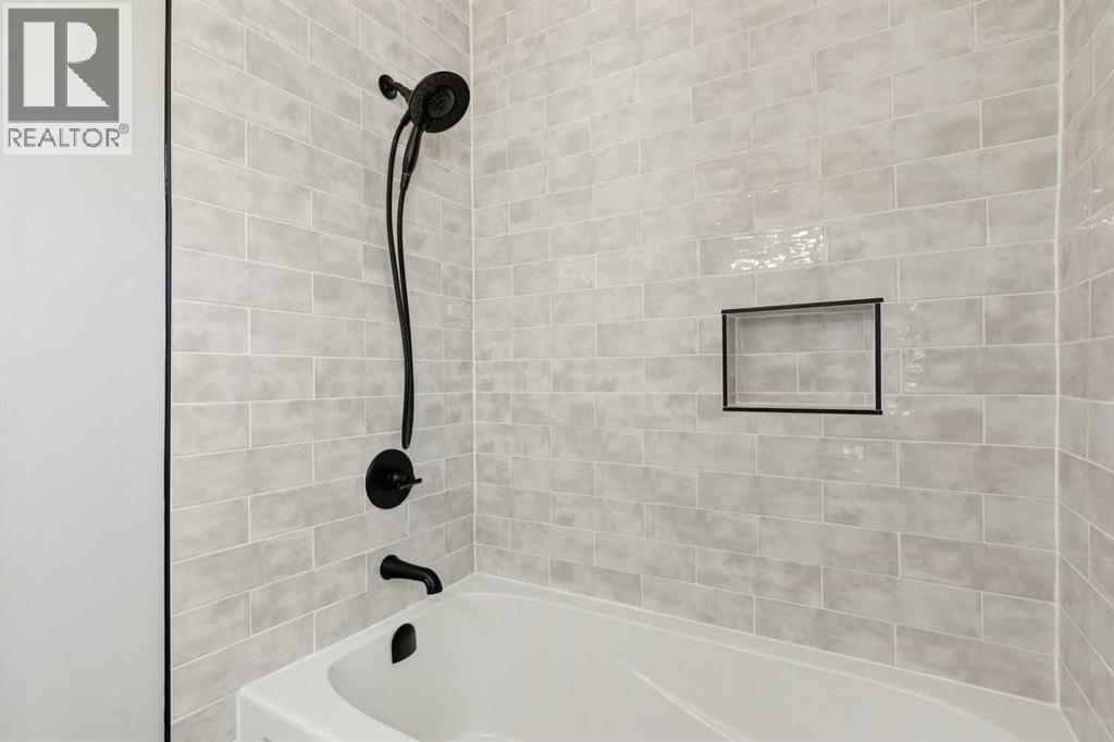 9, 6440 4 Street NW, Calgary, Alberta  T2K 1B8 - Photo 2 - A2335454