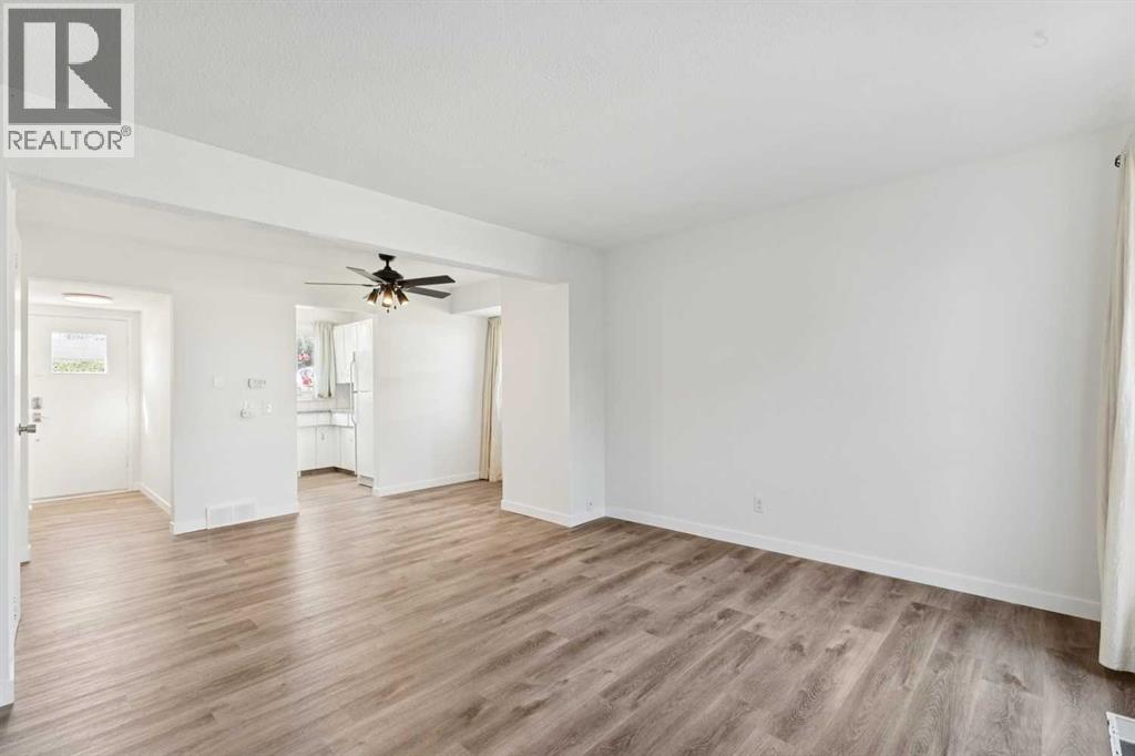 9, 6440 4 Street NW, Calgary, Alberta  T2K 1B8 - Photo 18 - A2335454