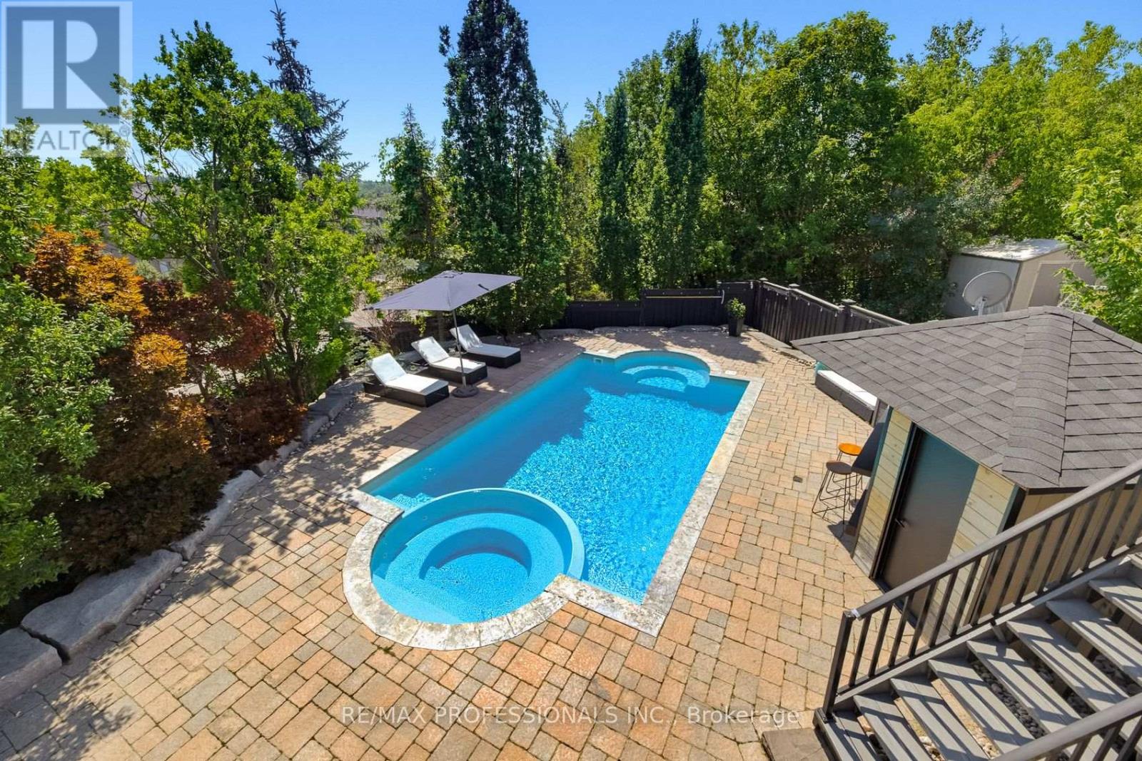 80 Silvervalley Drive, Caledon, Ontario  L7E 2Z1 - Photo 4 - W13648022
