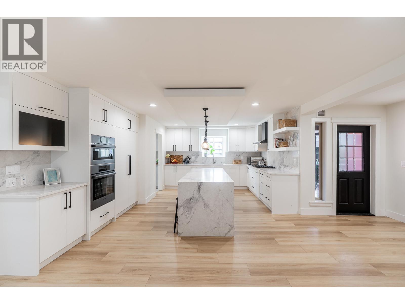 238 Phillips Street, New Westminster, British Columbia  V3M 5P1 - Photo 4 - R3088280