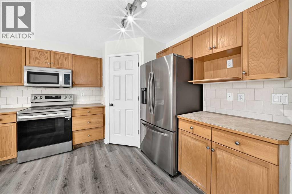 531 Stonegate Road Nw, Airdrie, Alberta  T4B 2Z9 - Photo 9 - A2334891