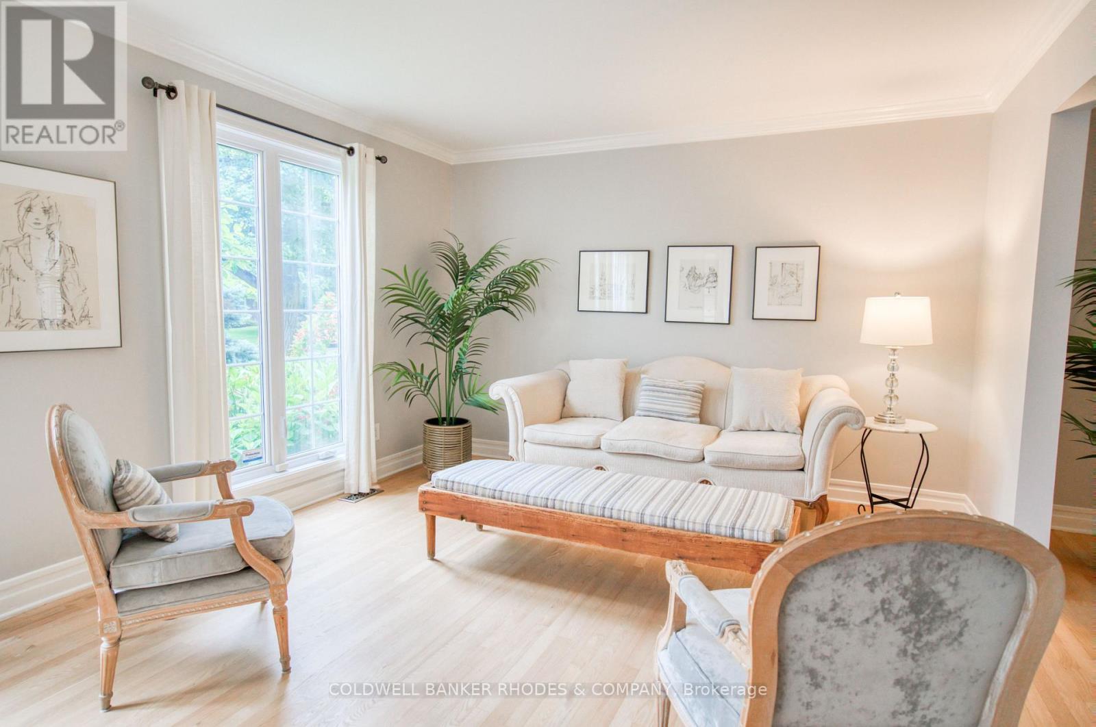1666 Amberdale Crescent, Ottawa, Ontario  K1H 7B3 - Photo 5 - X13653302