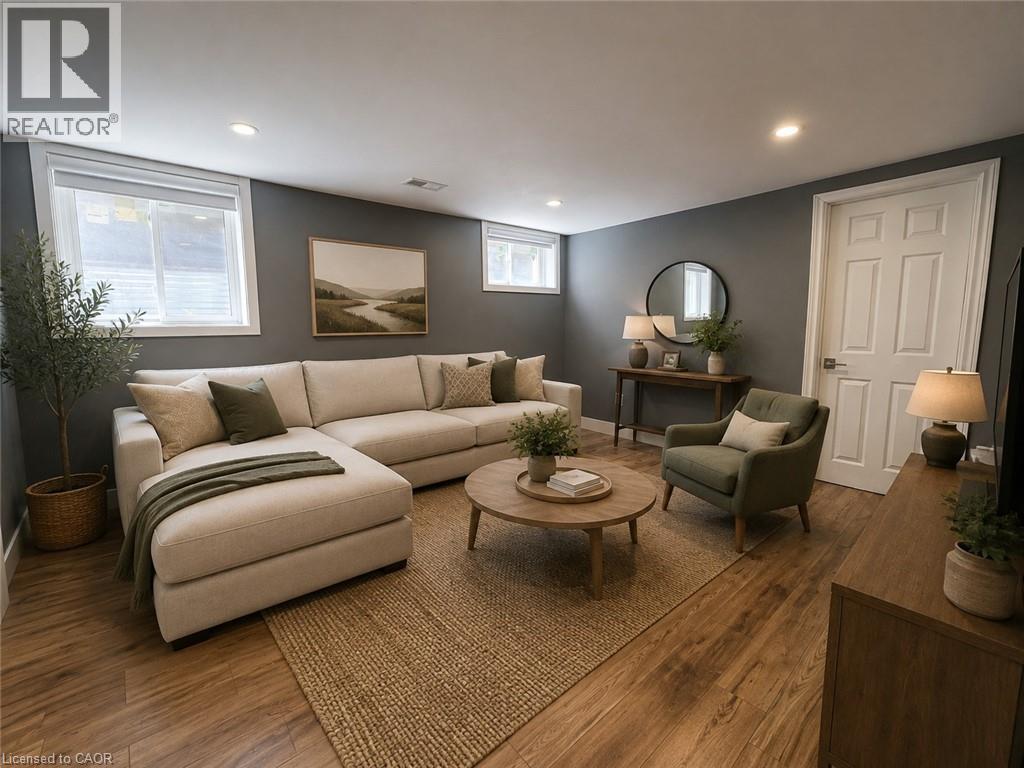 207 Mount Albion Road, Hamilton, Ontario  L8K 6K1 - Photo 2 - 40852873