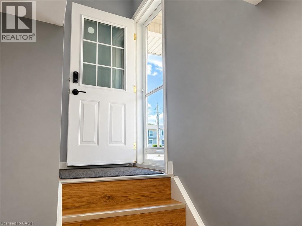 207 Mount Albion Road, Hamilton, Ontario  L8K 6K1 - Photo 7 - 40852873