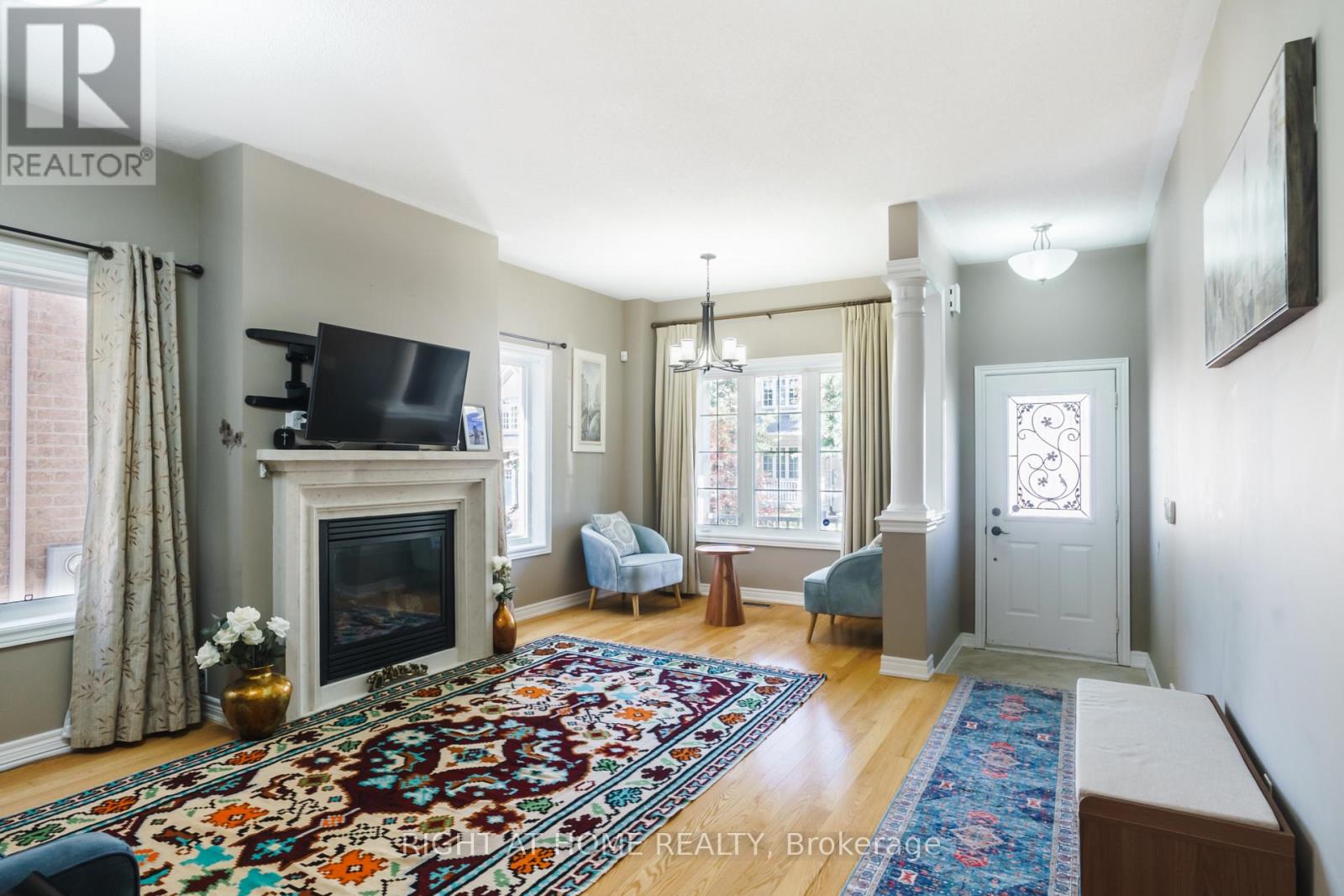 139 Bellini Avenue, Vaughan, Ontario  L4H 0R7 - Photo 3 - N13653310