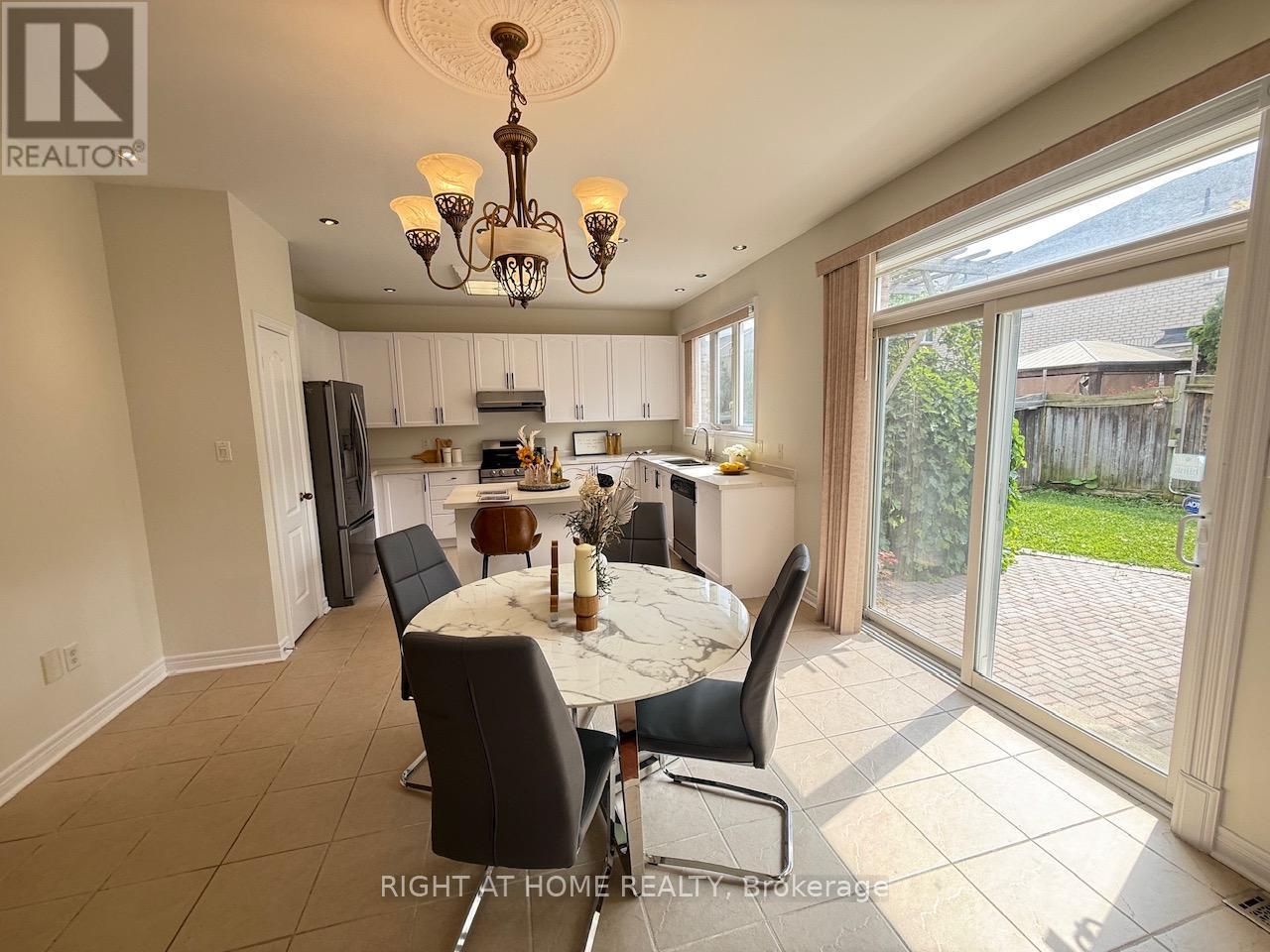 17 Coral Cove Court, Markham, Ontario  L6E 1L1 - Photo 21 - N13653312