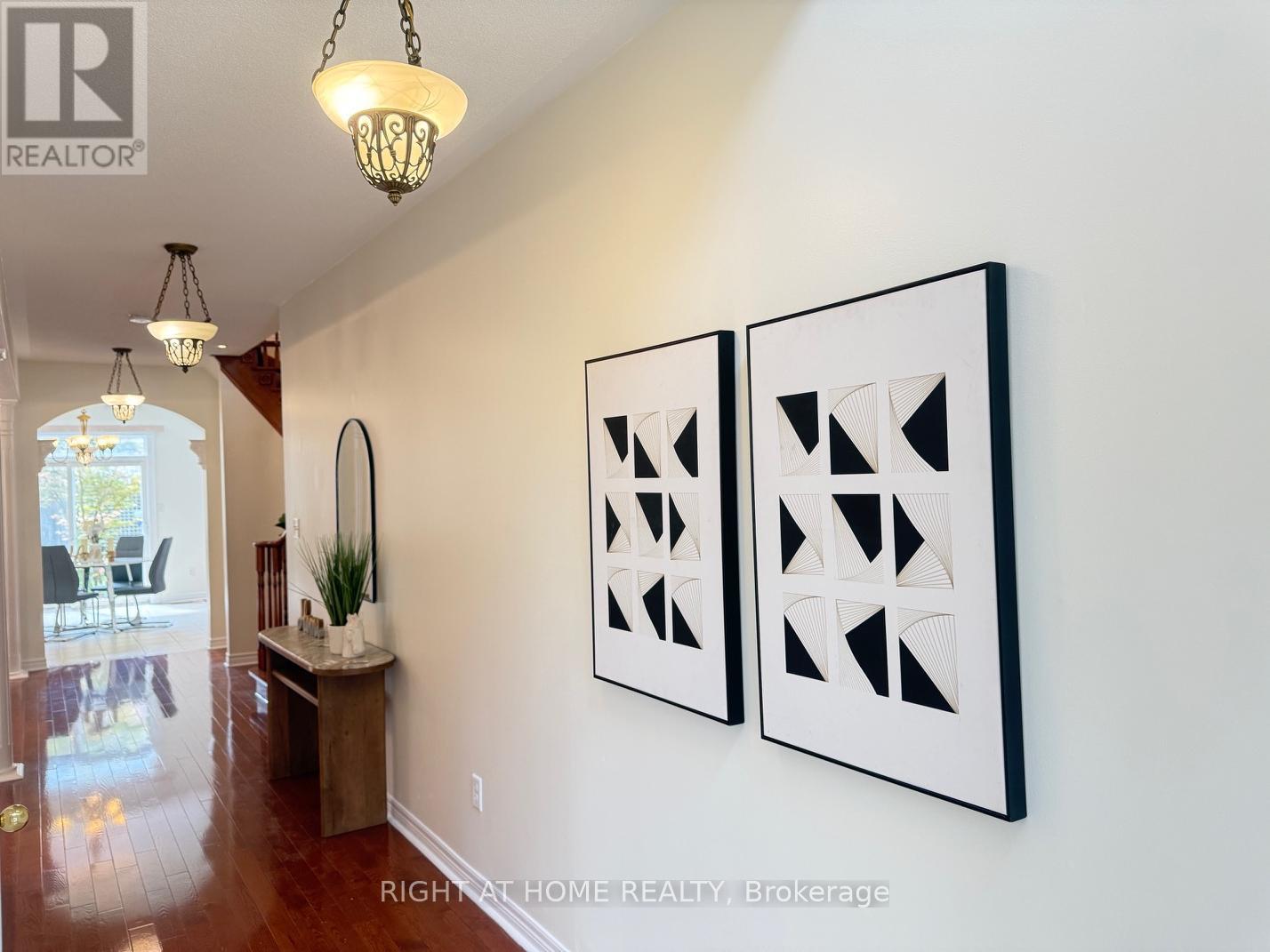 17 Coral Cove Court, Markham, Ontario  L6E 1L1 - Photo 6 - N13653312