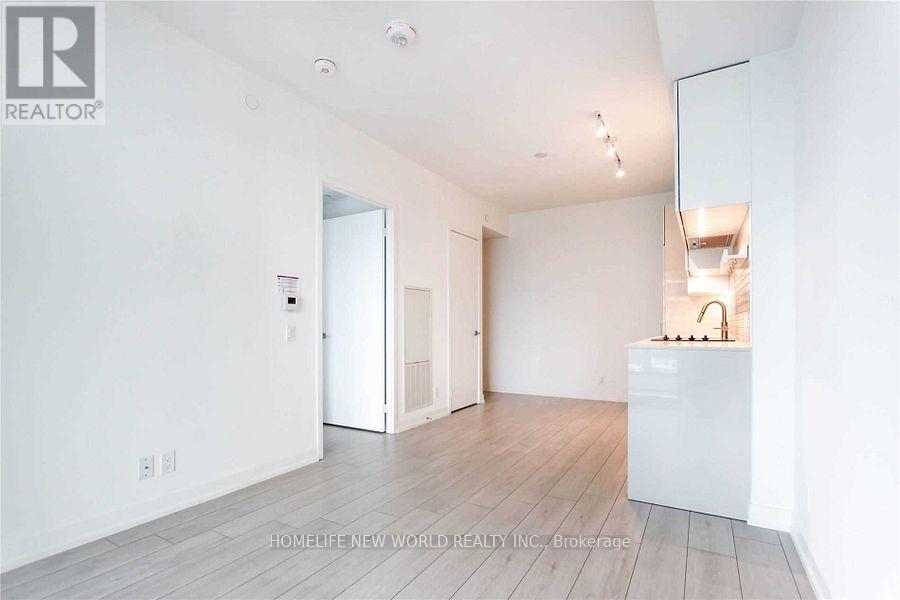 4811 - 950 Portage Pkwy, Vaughan, Ontario  L4K 0J7 - Photo 4 - N13653330
