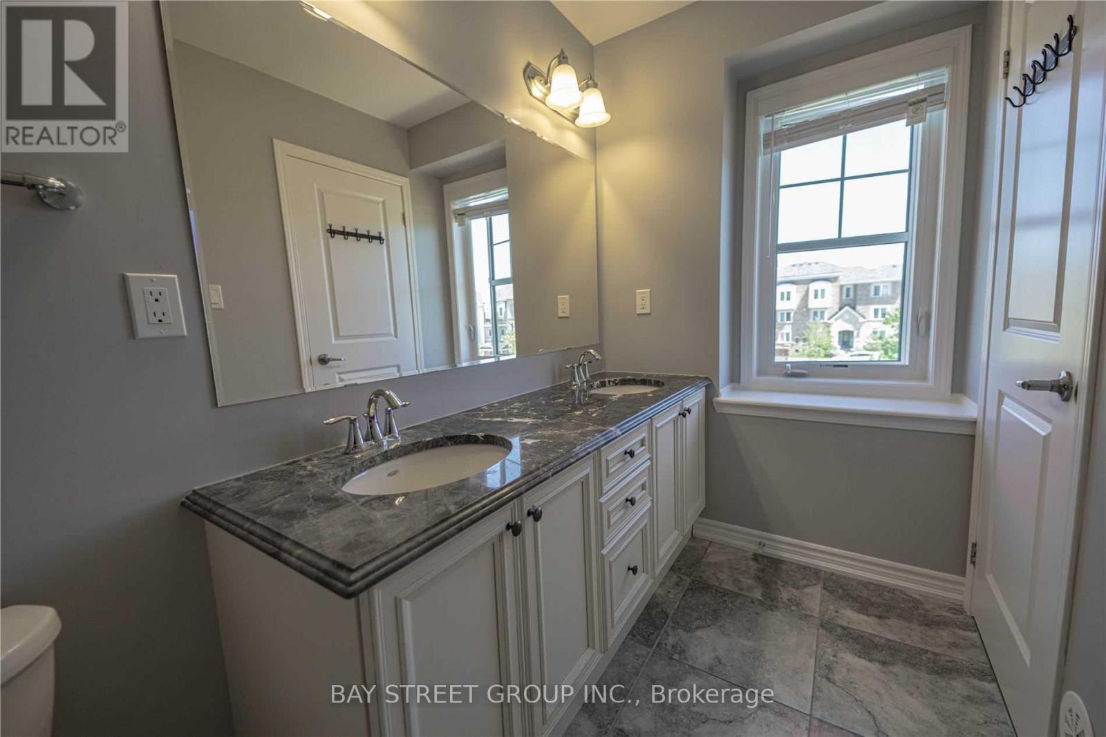 5 - 265 Ellen Davidson Drive, Oakville, Ontario  L6M 0V4 - Photo 14 - W13653308