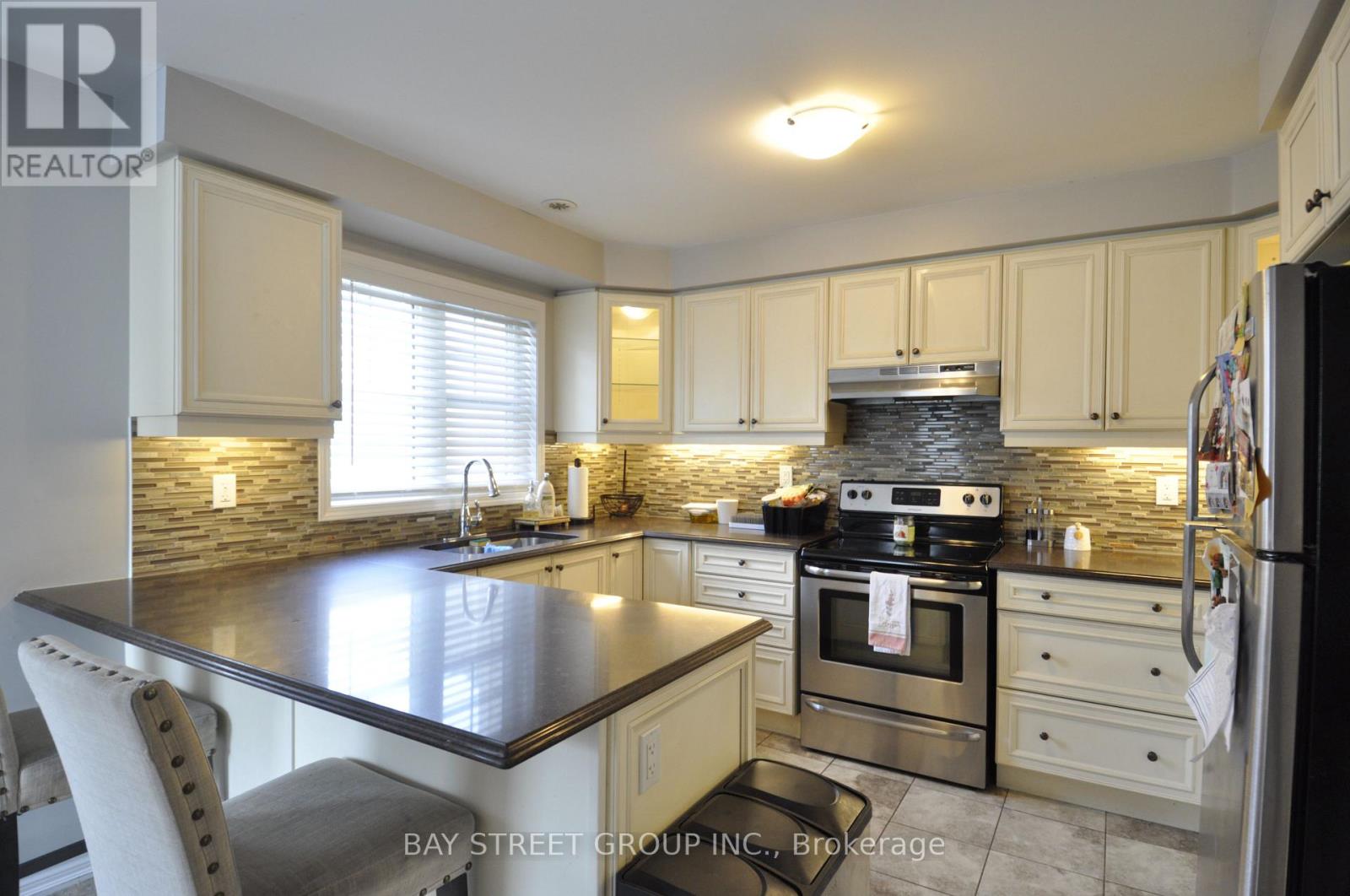 5 - 265 Ellen Davidson Drive, Oakville, Ontario  L6M 0V4 - Photo 8 - W13653308