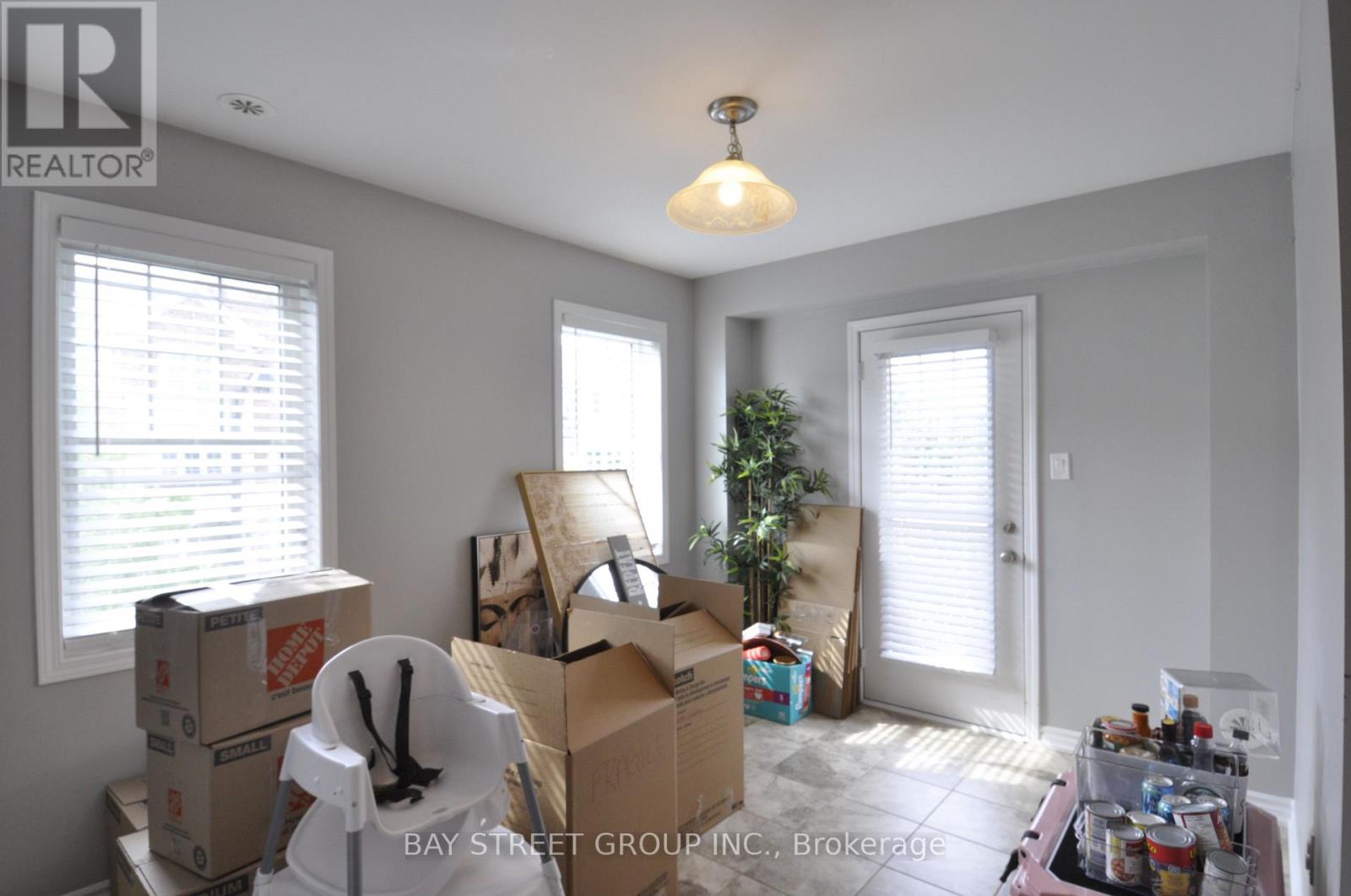 5 - 265 Ellen Davidson Drive, Oakville, Ontario  L6M 0V4 - Photo 9 - W13653308