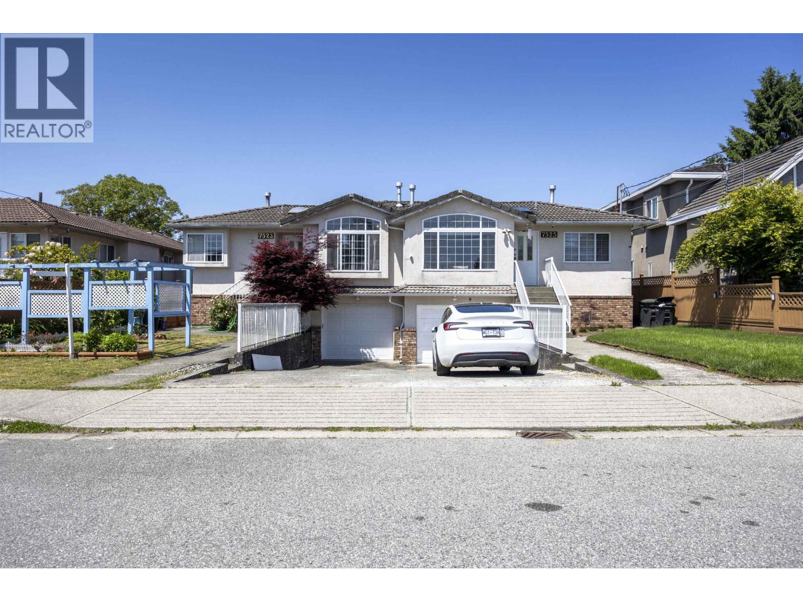 7523 17th Avenue, Burnaby, British Columbia V3N 1L6 - Photo 3 - R3153918