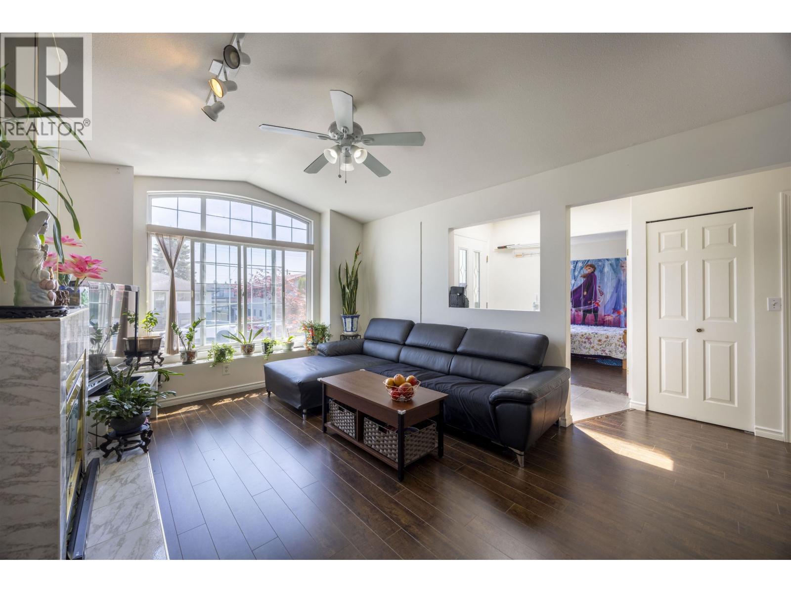 7523 17th Avenue, Burnaby, British Columbia V3N 1L6 - Photo 15 - R3153918