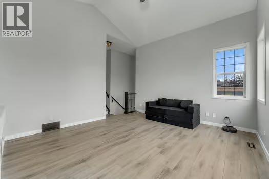 100 Fairways Drive NW, Airdrie, Alberta  T4B 2R7 - Photo 16 - A2334738