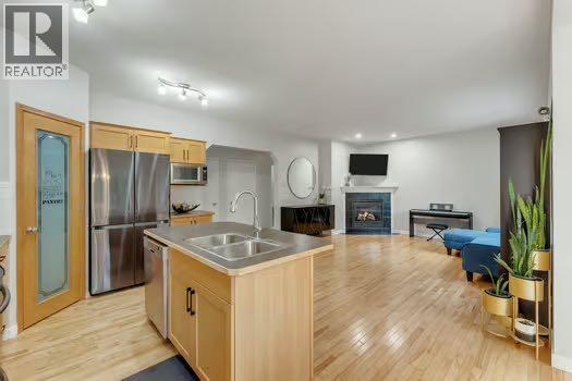 100 Fairways Drive NW, Airdrie, Alberta  T4B 2R7 - Photo 11 - A2334738