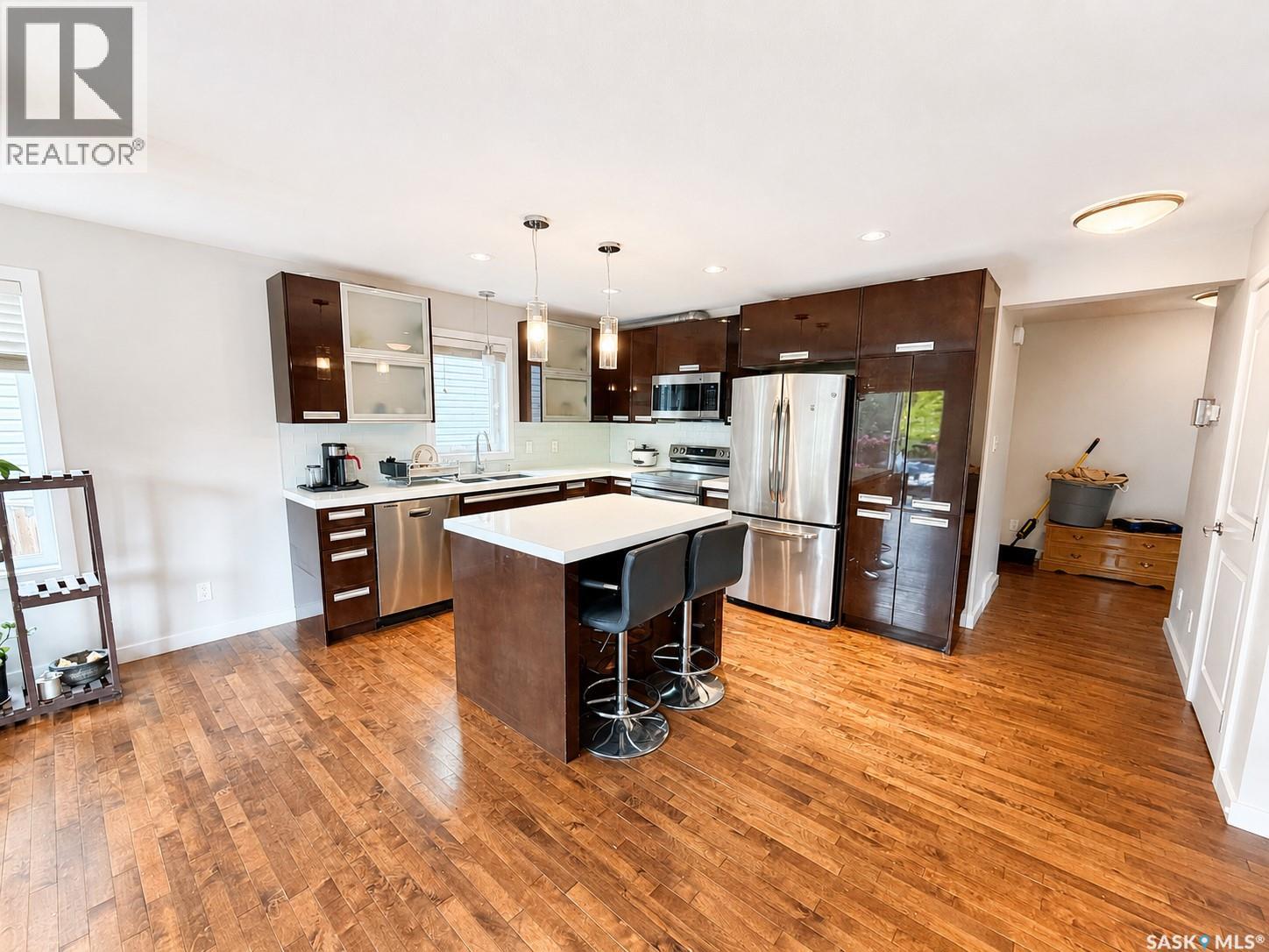 110 Chubb Cove, Saskatoon, Saskatchewan  S7T 0E6 - Photo 4 - SK044993