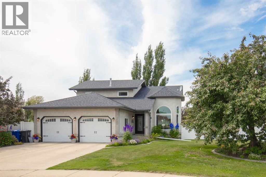 5933 45 Street Crescent, Innisfail, Alberta