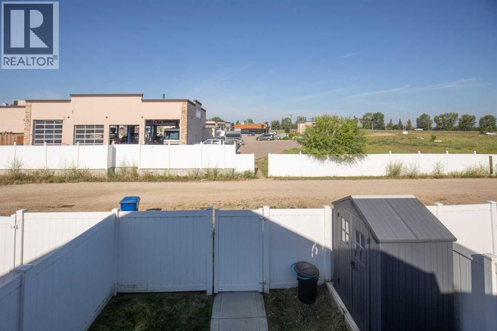 157 Crimson Court, Blackfalds, Alberta  T0M 0J1 - Photo 4 - A2335020