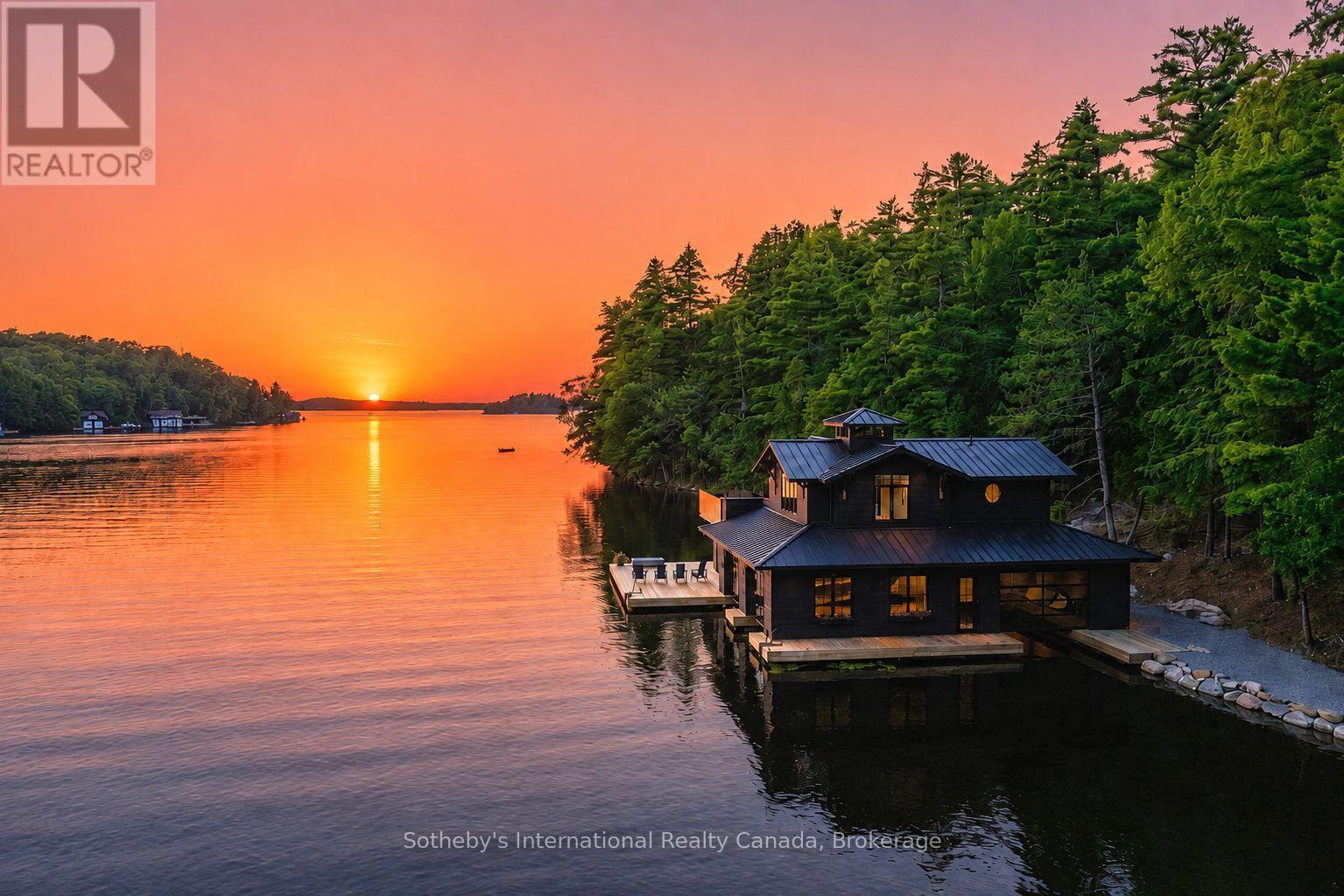 1097 ARMSTRONG POINT ROAD, Muskoka Lakes, Ontario
