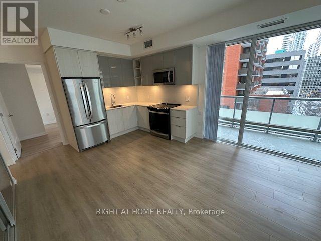 619 - 50 Dunfield Avenue, Toronto, Ontario  M4S 3A4 - Photo 3 - C13653350