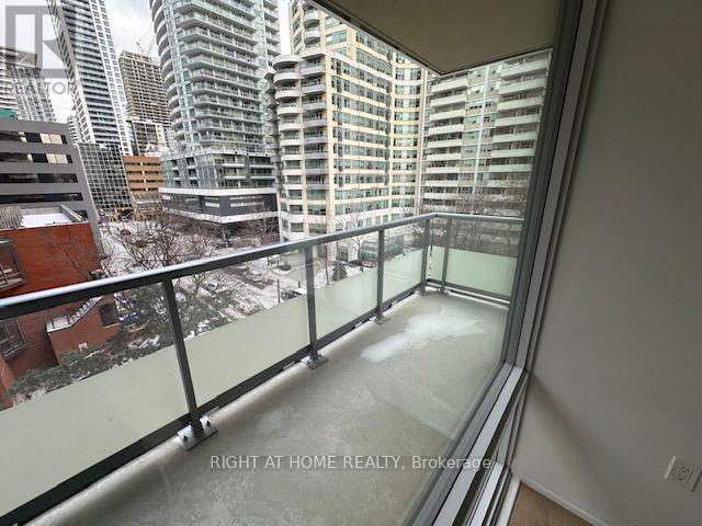 619 - 50 Dunfield Avenue, Toronto, Ontario  M4S 3A4 - Photo 8 - C13653350