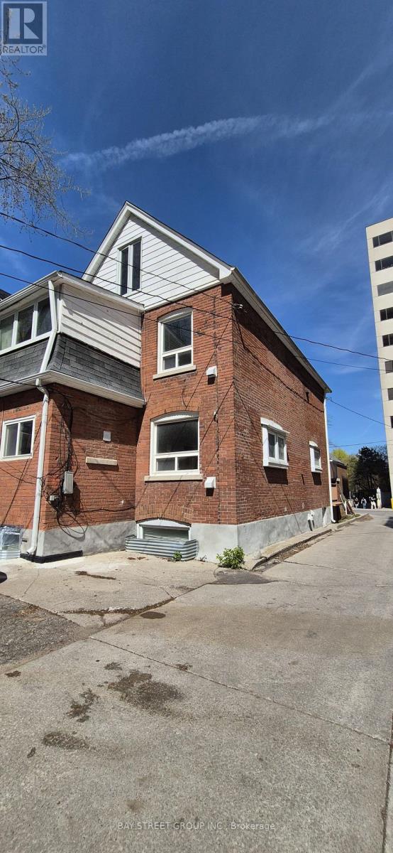 6 Ferndale Avenue, Toronto, Ontario  M4T 2B3 - Photo 2 - C13653358