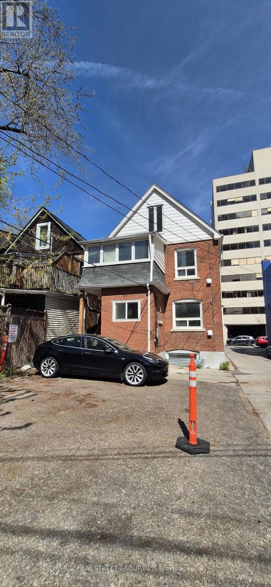 6 Ferndale Avenue, Toronto, Ontario  M4T 2B3 - Photo 3 - C13653358