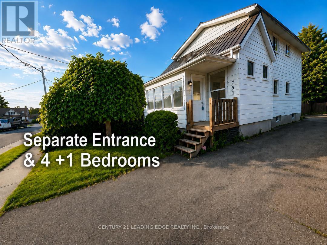 751 GIFFORD STREET, Oshawa, Ontario