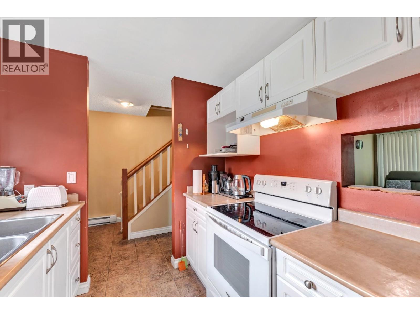 957 Blackstock Road, Port Moody, British Columbia  V3H 3S3 - Photo 6 - R3153602